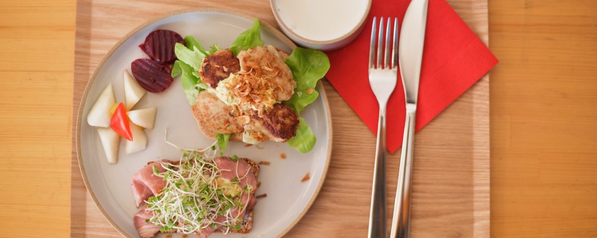 Velbekomme カフェ